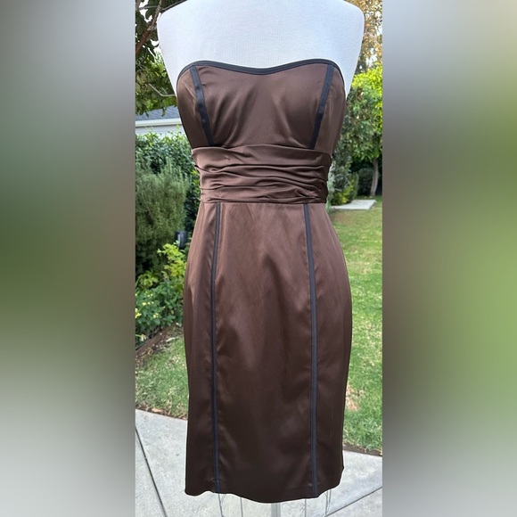 Democracy Strapless Satin Cocktail Dress - size 4 - Picture 5 of 5